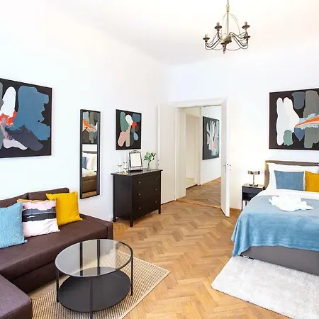 5br 2bath Family 5mins To Wenceslas Square Apartment Prague
