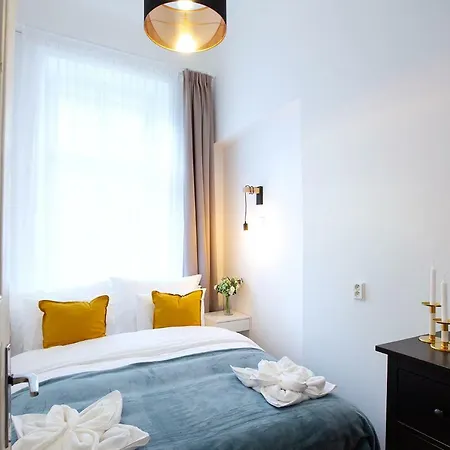 5br 2bath Family 5mins To Wenceslas Square Apartment